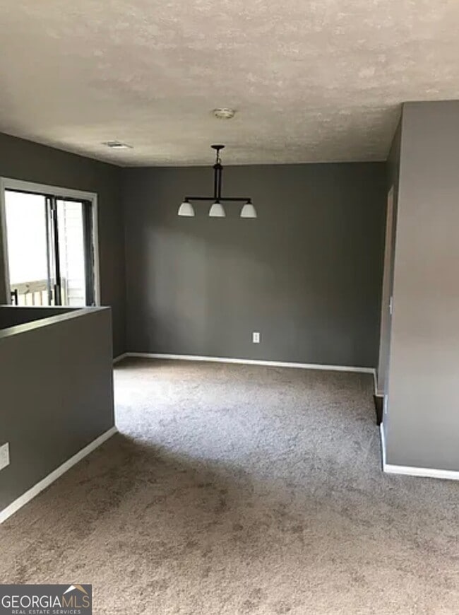 Building Photo - 304 Twiggs Cor