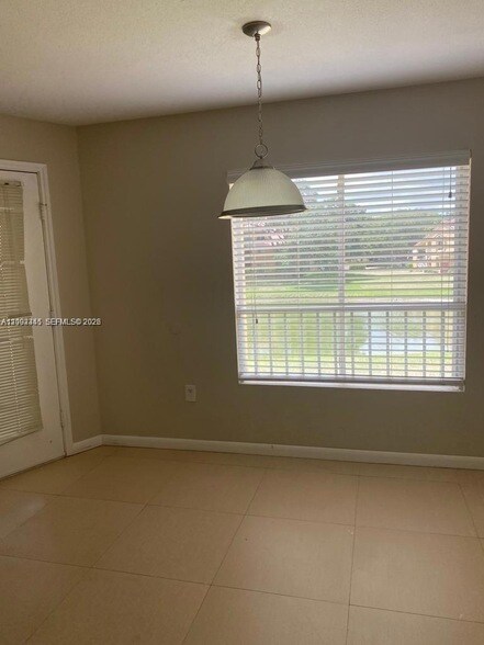 Building Photo - 2371 NW 33rd St