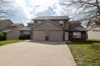 Building Photo - 5305-5307 Currituck Ln