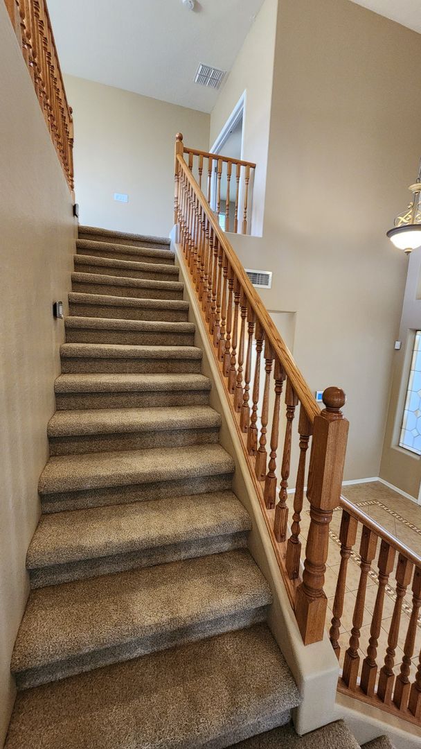 Building Photo - 4 Bedroom Home in the Sun Grooves Communit...