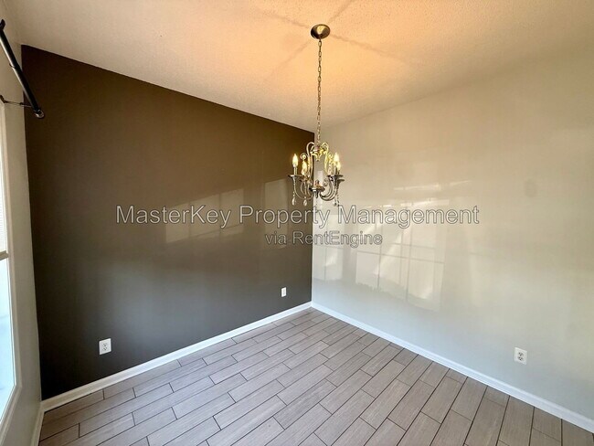 Building Photo - 114 Pointe Crest Ct