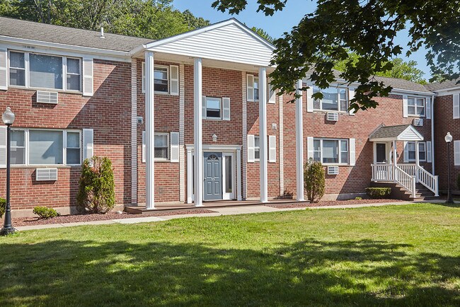 Building Photo - 155 Salmon Brook Dr