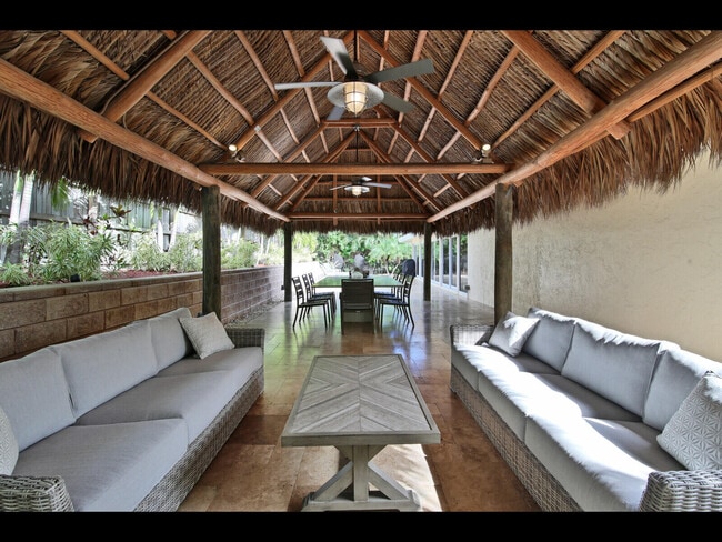 Building Photo - 451 N Lyra Cir