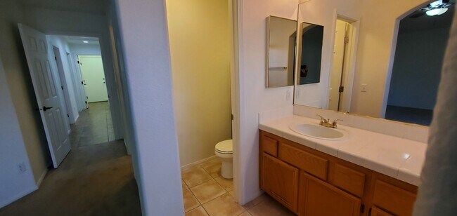 Building Photo - 1805 Quail Point Ct
