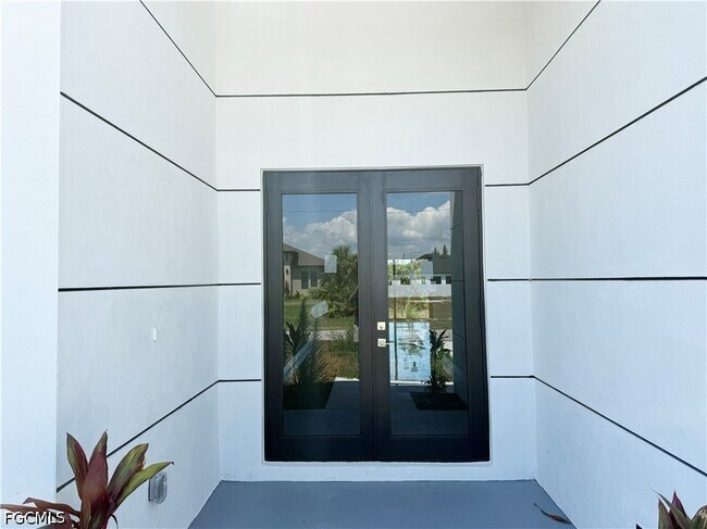 Building Photo - 2726 NW 41st Pl