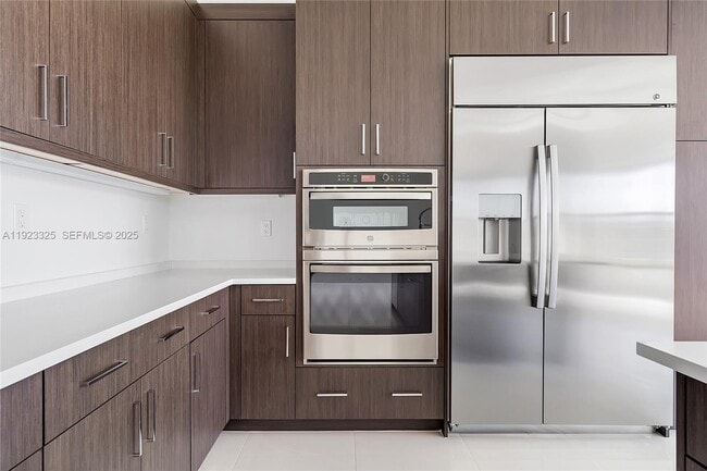 Building Photo - 9362 Tulip Leaf Ct