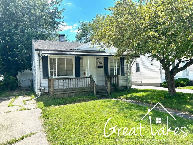 Primary Photo - Beautiful 2 bedroom / 1 bathroom house ava...