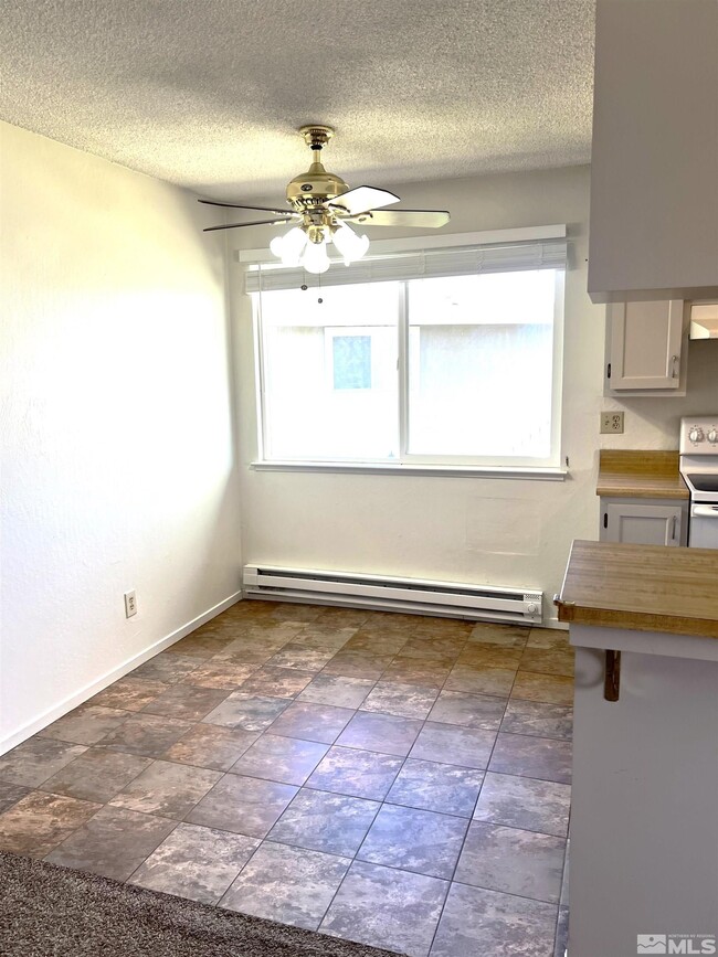 Building Photo - 5020 Tahiti Wy
