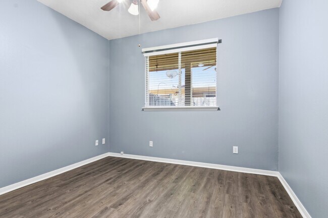 Building Photo - 4702 Arbor Ln