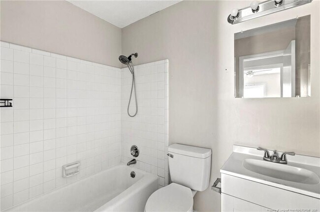 Building Photo - 5196 Remington Rd