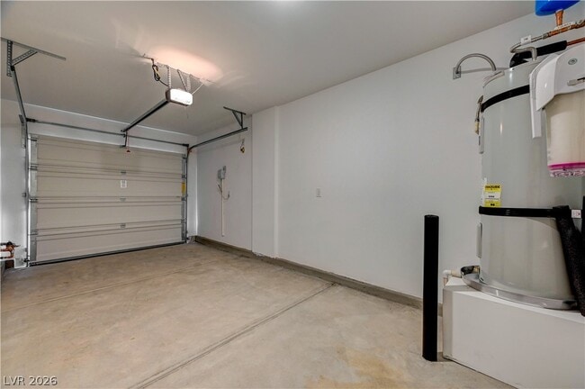 Building Photo - 2124 Abraham Ave