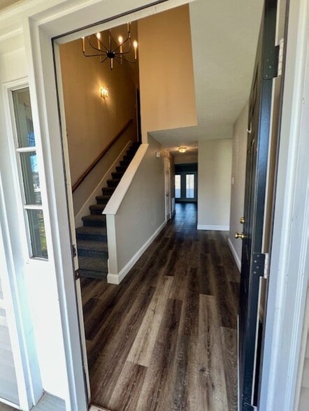 Entry - 920 Brittany Deanne Ln