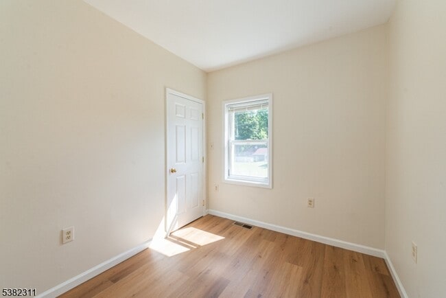 Building Photo - 9 Wausau St