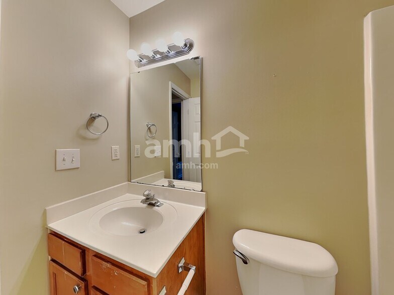 Building Photo - 2023 Jerimouth Dr