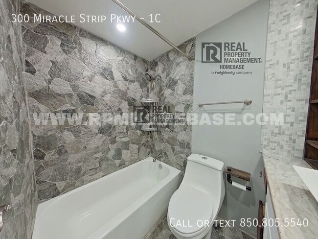 Building Photo - 300 Miracle Strip Pkwy SW