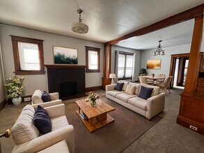 Building Photo - 1336 N Weber St