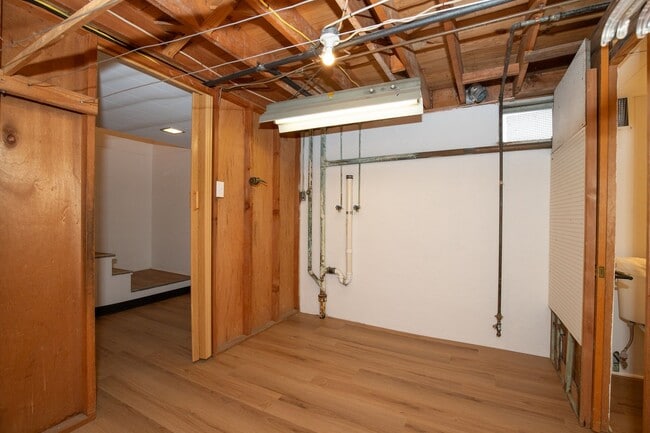 Building Photo - ? Remodeled Shivley 3 Bedroom, 1.5 Bathroom Home! ?