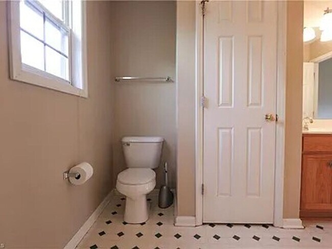 Building Photo - 4820 Manteo Ln