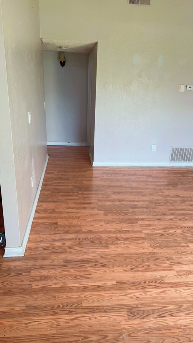 Building Photo - 15313 Santa Gertrudes Ave