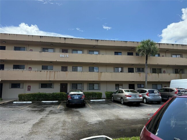 Building Photo - 8415 SW 107th Ave