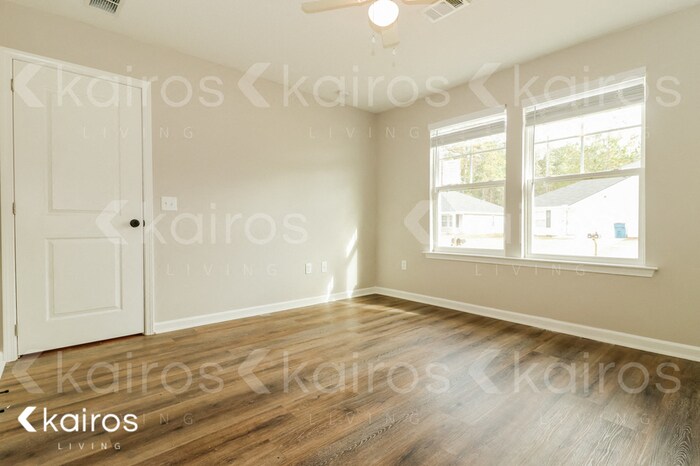 Building Photo - 126 Cottage Grove Rd