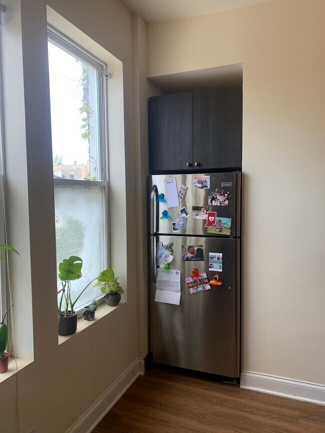 Building Photo - 1738 W Huron St