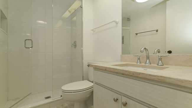 Building Photo - 6019 W Peppertree Way