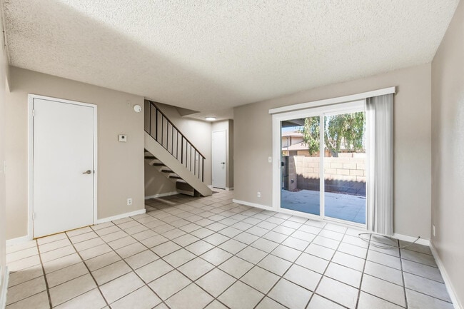 Building Photo - 1814 W Village Way