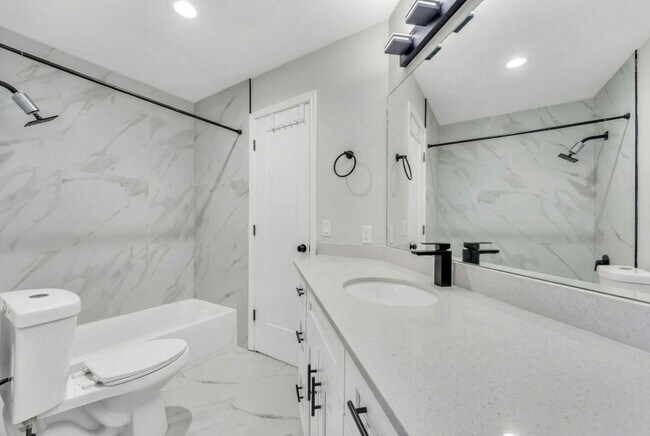 Building Photo - 20824 Boca Ridge Dr N