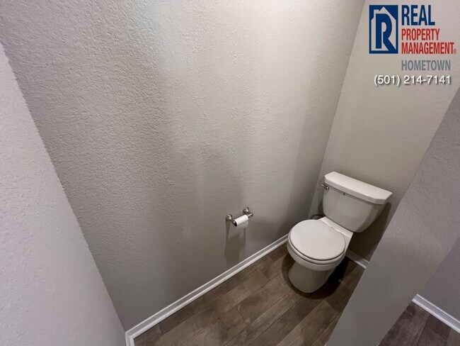 Building Photo - 2248 Bentwood Dr