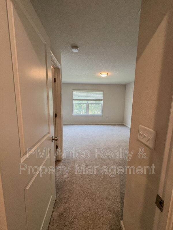 Building Photo - 2144 Laceflower Dr