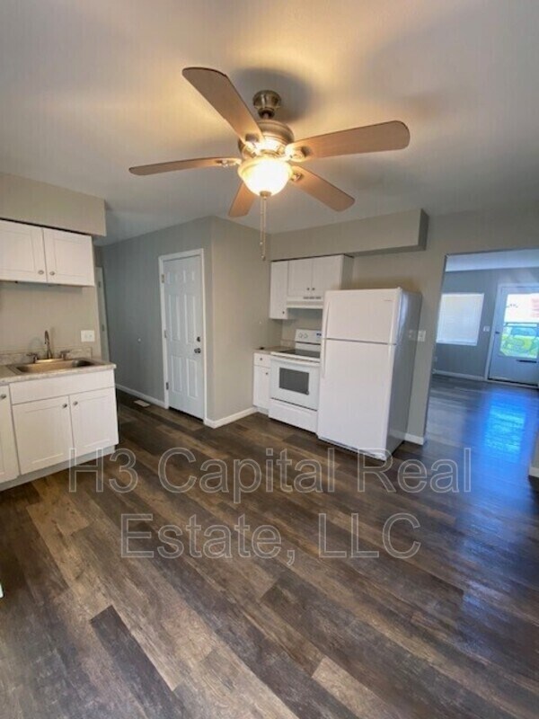Building Photo - 3218 Kilarney Dr