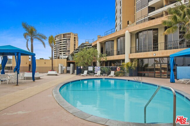 Building Photo - 4316 Marina City Dr