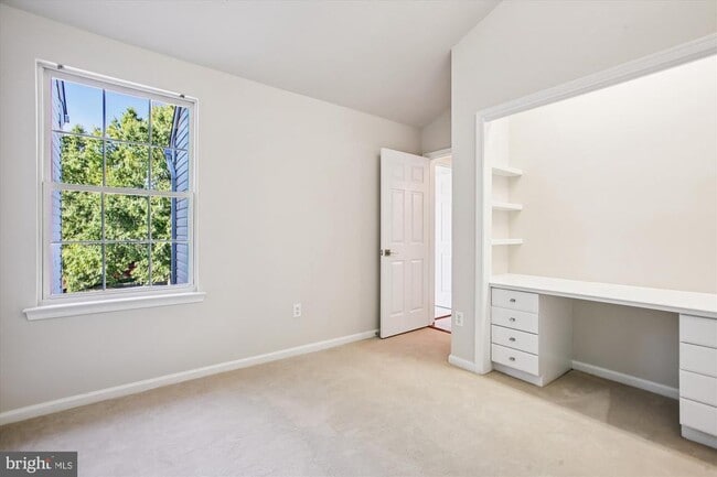 Building Photo - 6339 Dunman Way