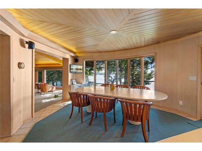 Building Photo - 3942 Enchanted Ln