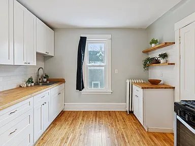 Building Photo - 2805 28th Ave S