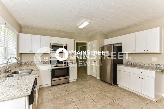 Building Photo - 3 Bedroom Pet-Friendly Home in Decatur, GA...