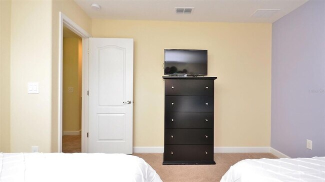 Building Photo - 1424 Rolling Fairway Dr