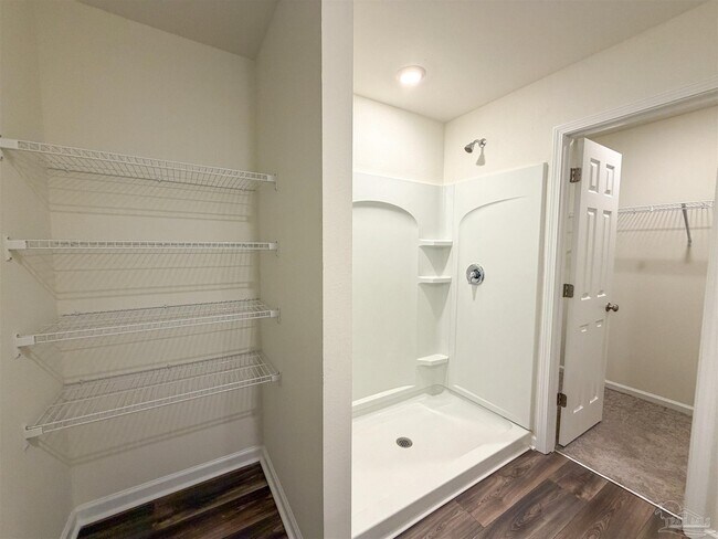 Building Photo - 6509 June Bug Dr