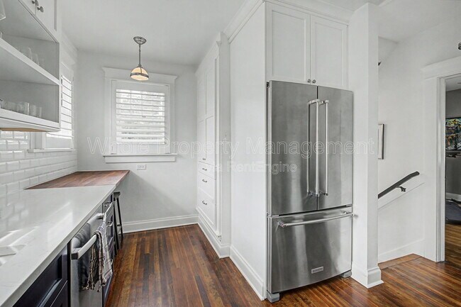 Building Photo - 449 Lafayette St