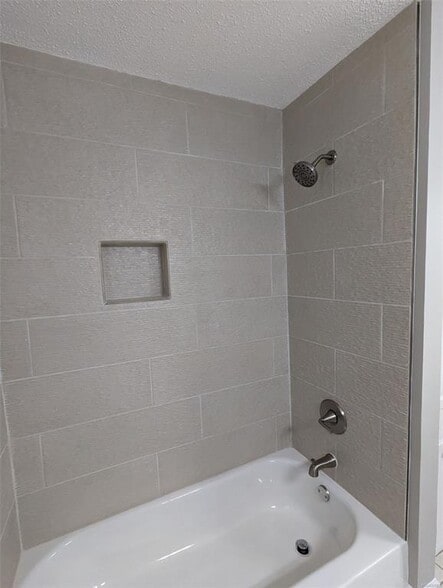 Building Photo - 2629 Old Orchard Ln