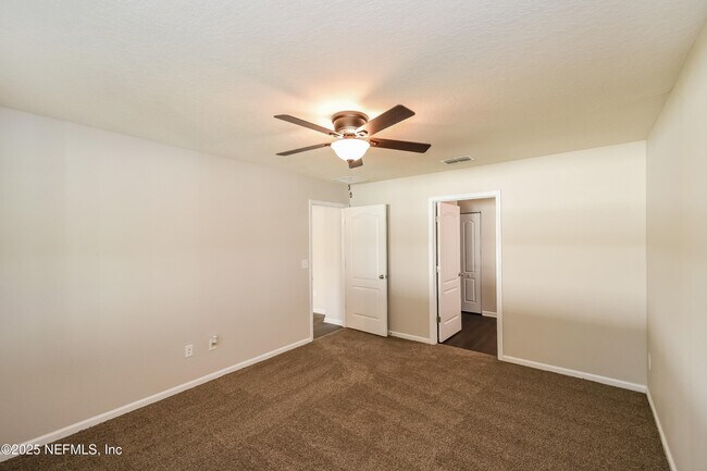 Building Photo - 834 Riley Rd