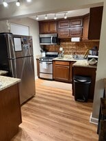 Building Photo - 4 Nixon Ln