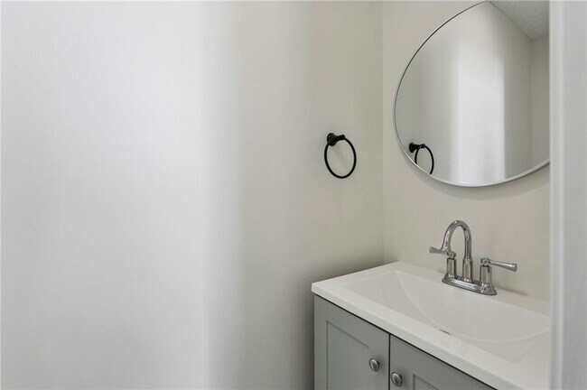 Building Photo - 300 Carrington Way