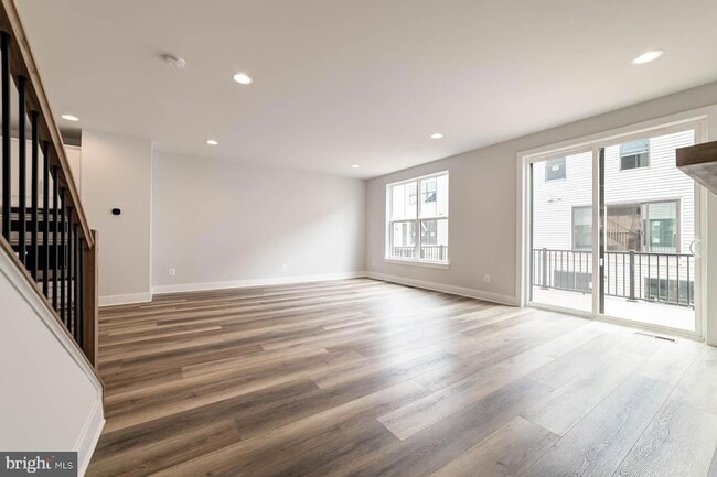 Building Photo - 6227 Almerico Pl