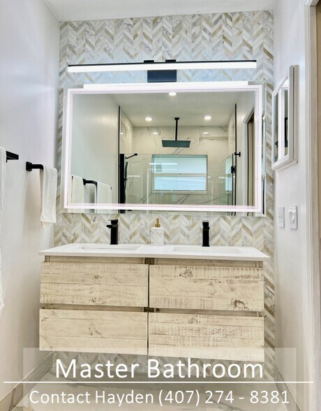 Primary Bathroom - 1523 Gallinule Dr