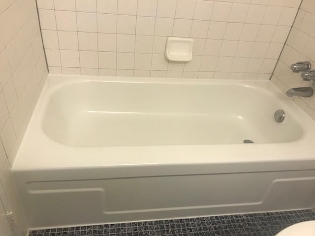 White tub - 120 N Bethlehem Pike