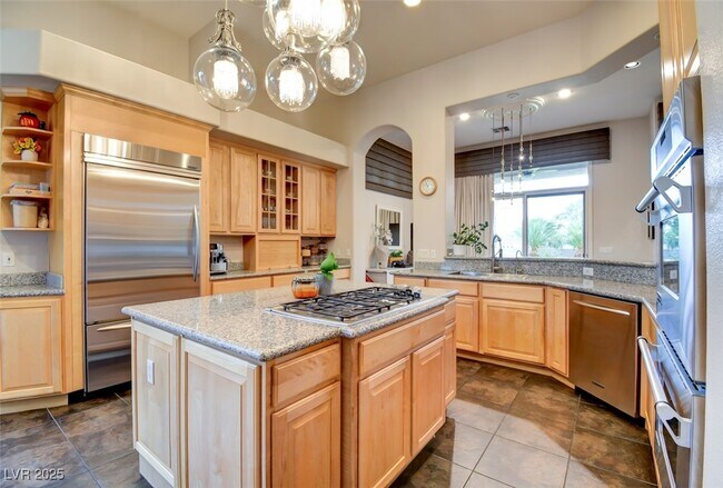 Building Photo - 304 Mesa Rim Ct