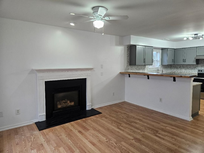 Building Photo - 1910 Bromwich Rd