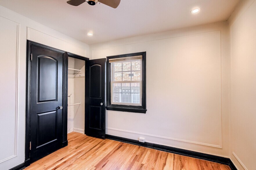 Building Photo - 1365 Corona St